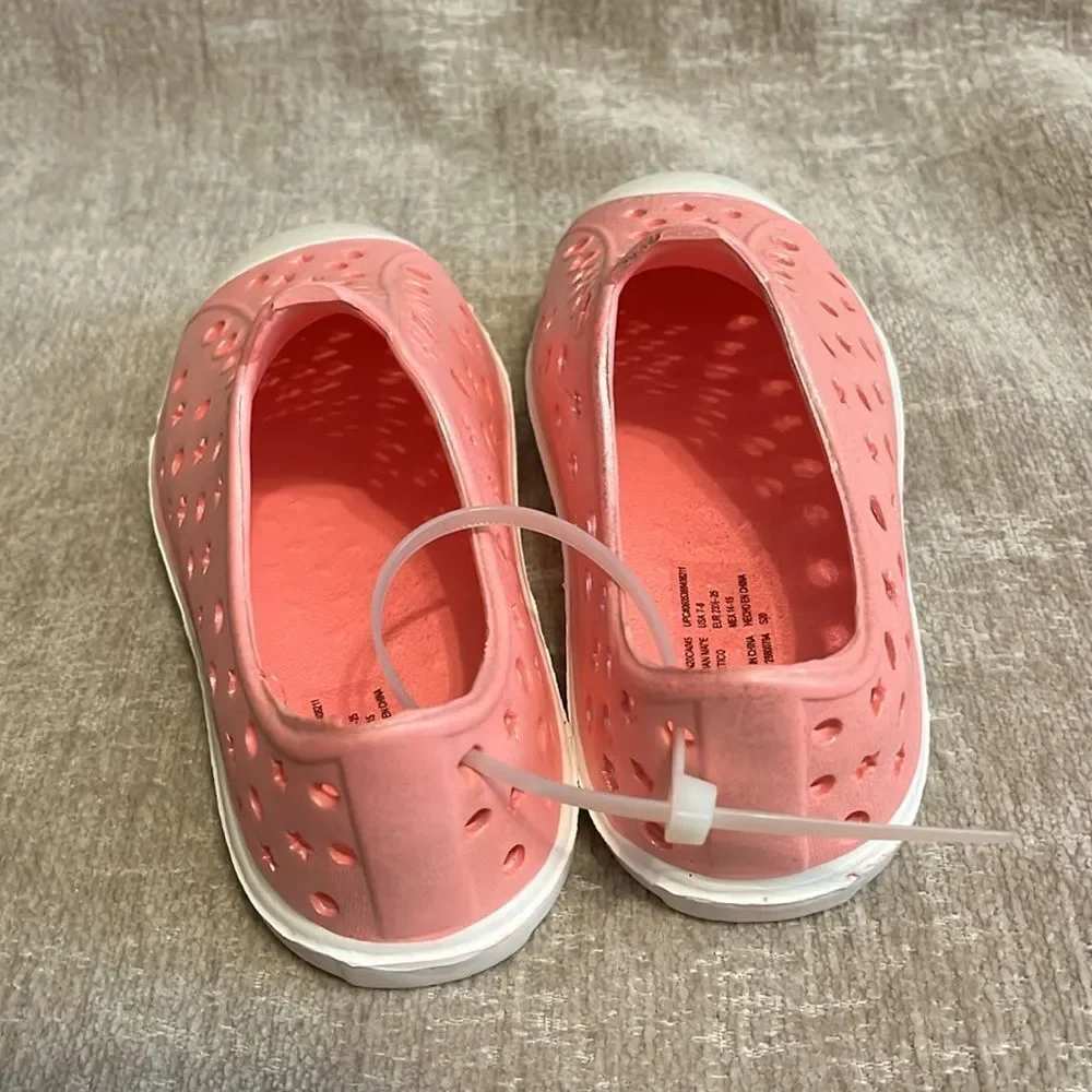 Kids Pink Star Slip-On Shoes